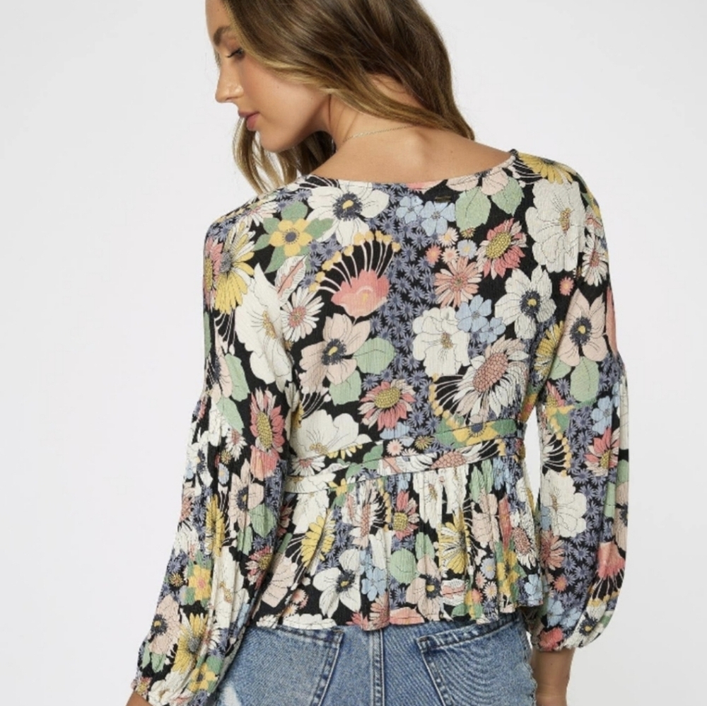 O'Neill Black and White Blouse Top - Picture 6 of 6